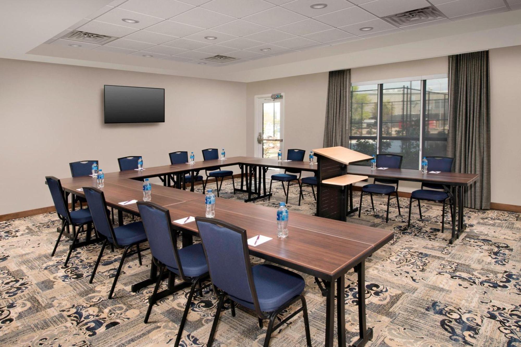 By Marriott New Orleans 4* Elmwood