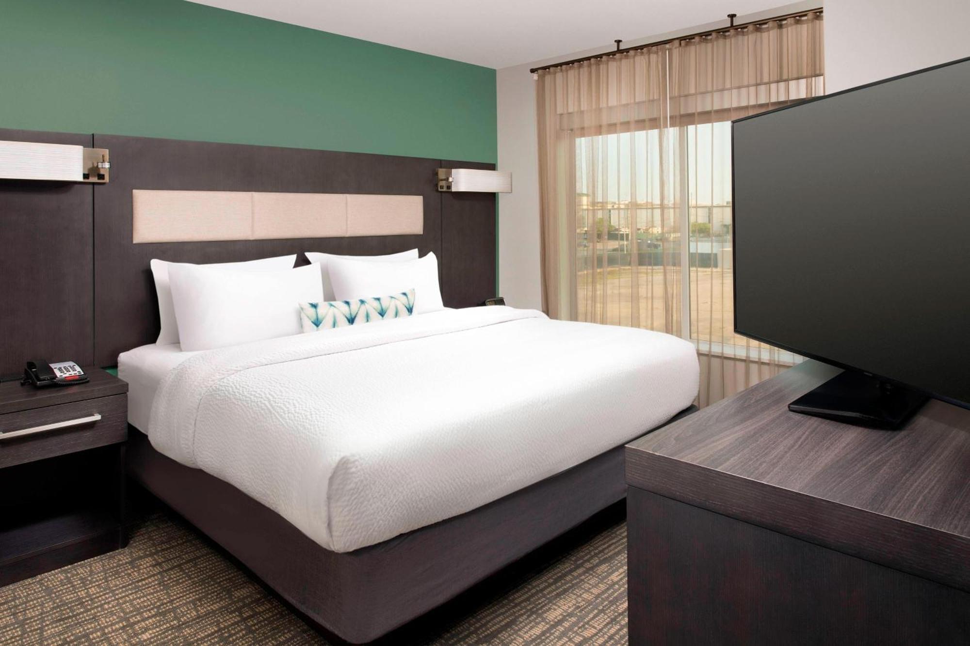 Hotel By Marriott New Orleans 4*
